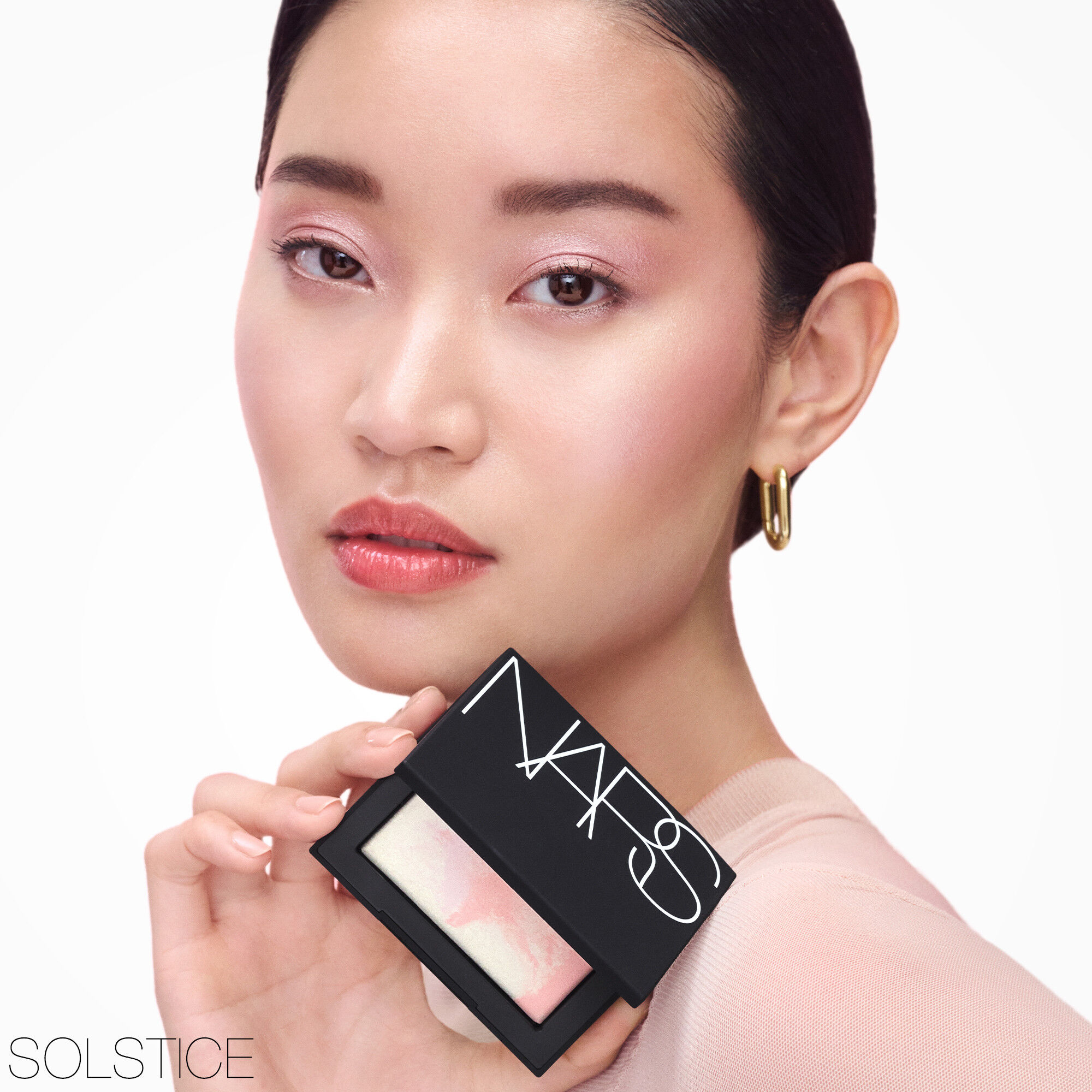 NARS ライトリフレクティングプリズマティックパウダーと限定アイシャドー☆新品 ライトリフレクティング プリズマティックパウダー | NARS Cosmetics