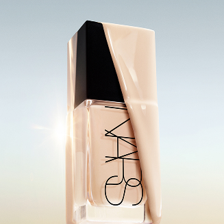 mayuko　NARSライトリフレクティングファンデーション 、パウダー、 NARS ライトリフレクティング ファンデーション | NARS Cosme