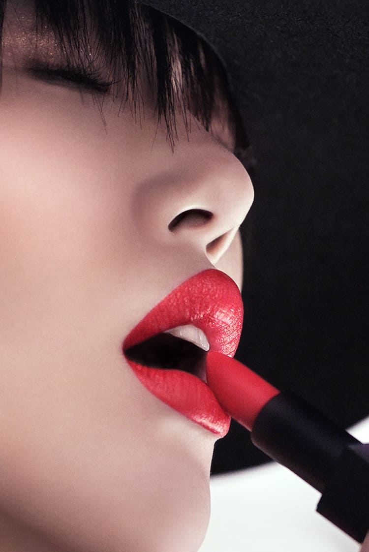 NARS Iconic Lipstick NARS Iconic Lipstick