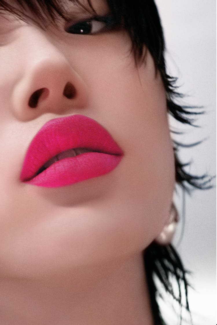 NARS Iconic Lipstick NARS Iconic Lipstick