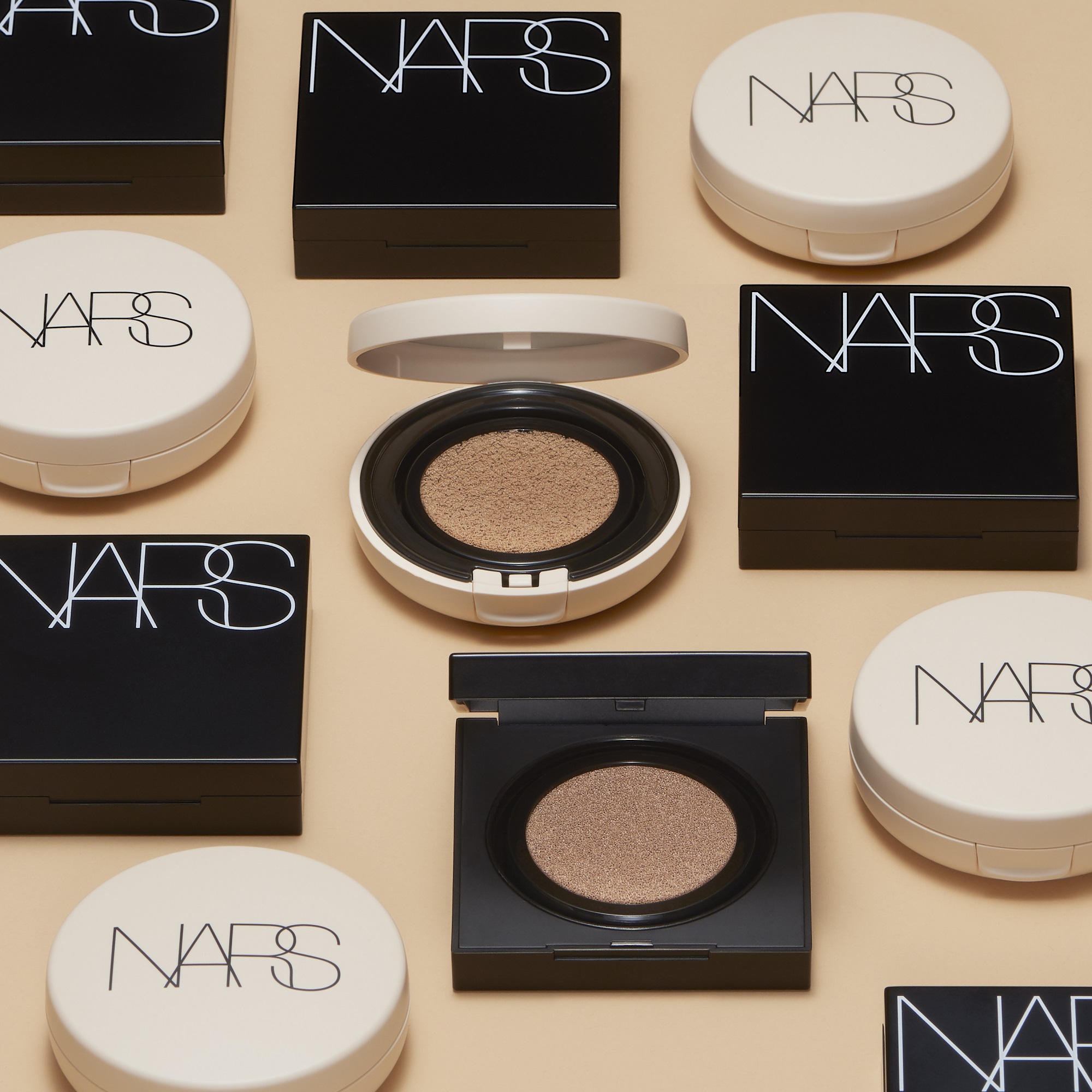 <span id="campaign20230703" class="campaign-target"></span>
＜レフィル2個購入でプレゼント＞<br />
CUSHION FOUNDATION REPEAT CAMPAIGN<br />
キャンペーン期間：7/3(月)10:00～9/30(土)23:59まで<br />
クーポンコード引換期間：7/3(月)10:00～10/31(火)23:59まで<br />
*なくなり次第終了